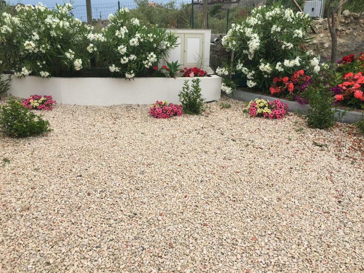 Villa Nina 2013 Appartamento Taormina Exterior photo